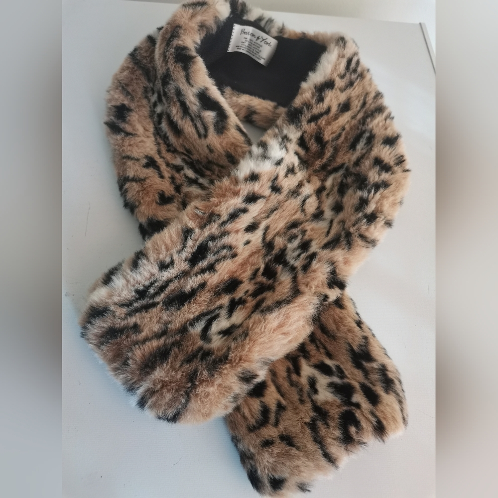 Preston & York  Faux Fur Women's Scarf